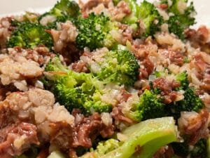 Keto Mongolian beef mixed with broccoli and cauliflower rice