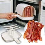 microwave bacon cooker, paper towel over raw bacon going in microwave and cooked bacon